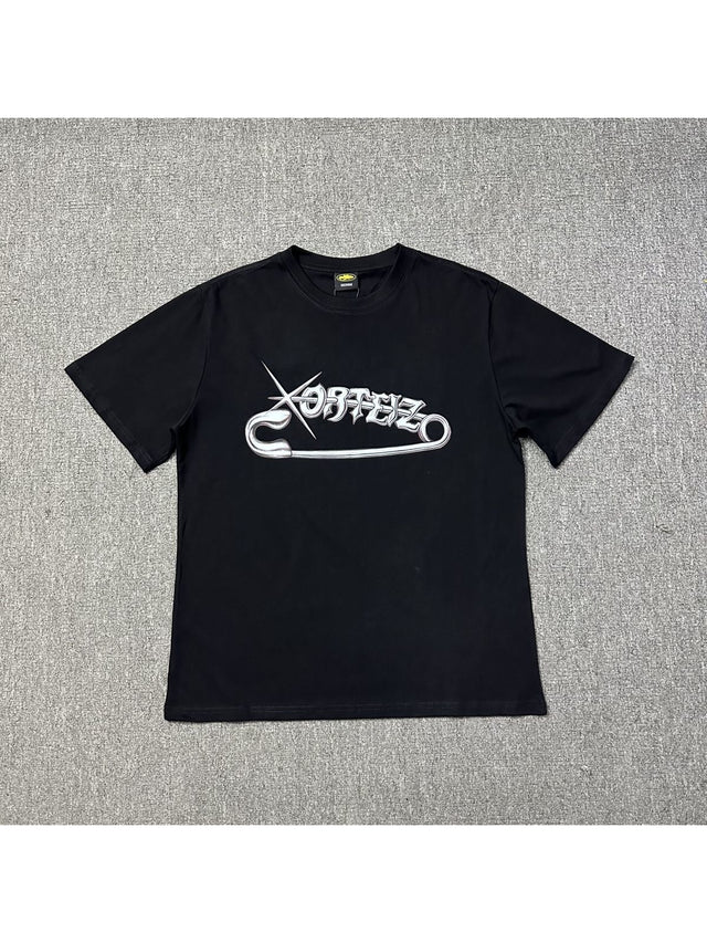 Remera negra con logo gr�fico blanco | Corteiz