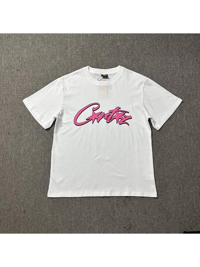 Remera blanca con logo manuscrito rosa | Corteiz