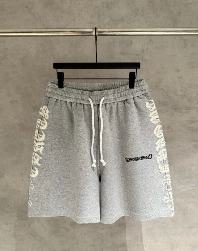 Short gris con gráficos laterales blancos — Chrome Hearts