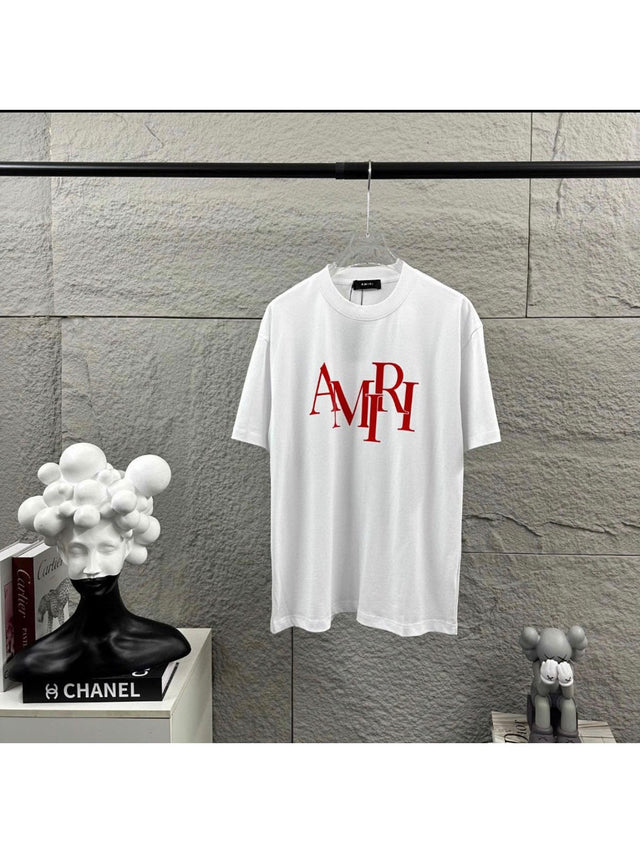 Remera Amiri blanca con logo rojo