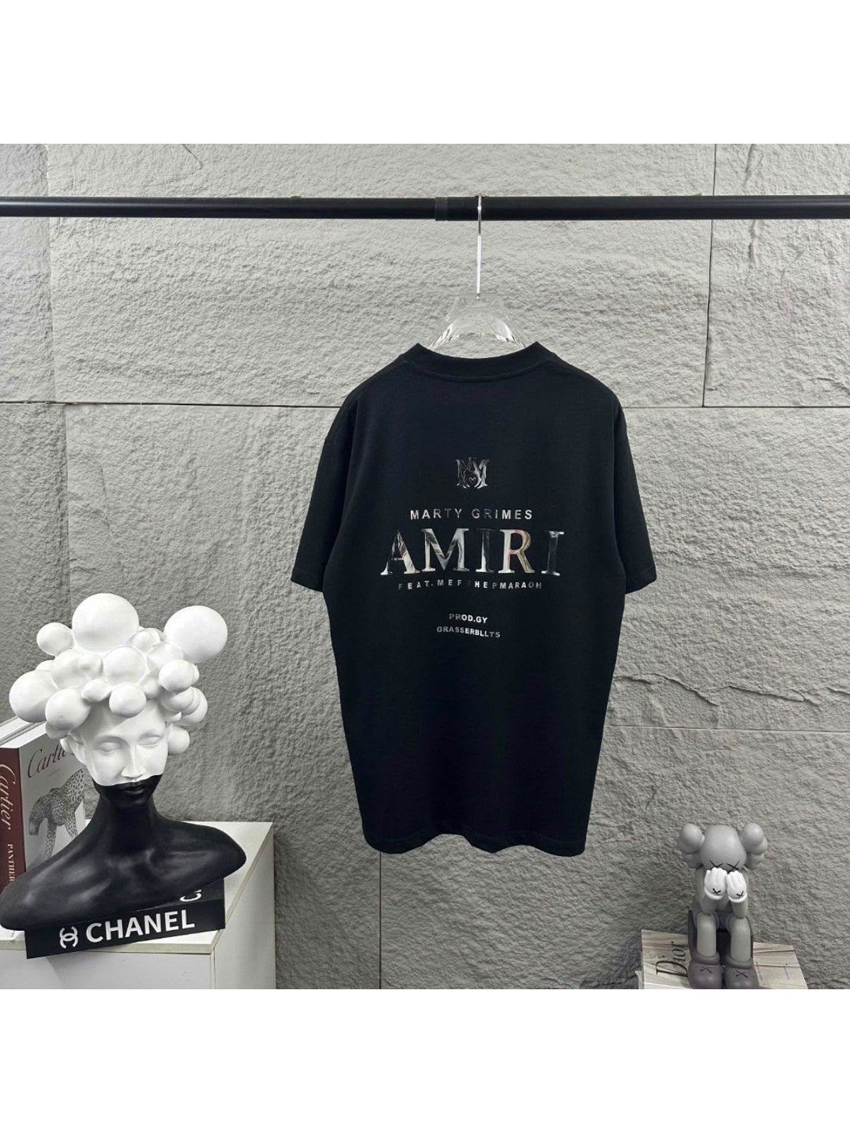 Remera Amiri negra con monograma blanco