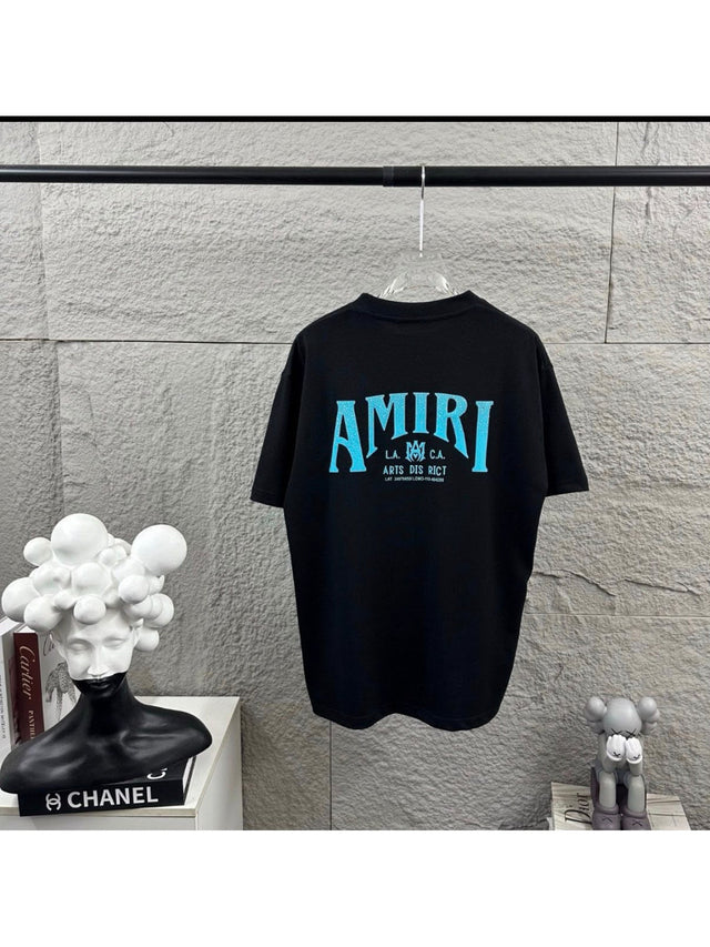 Remera Amiri negra con logo celeste