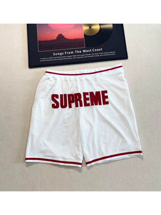 Short deportivo blanco con logo rojo � Supreme | Supreme