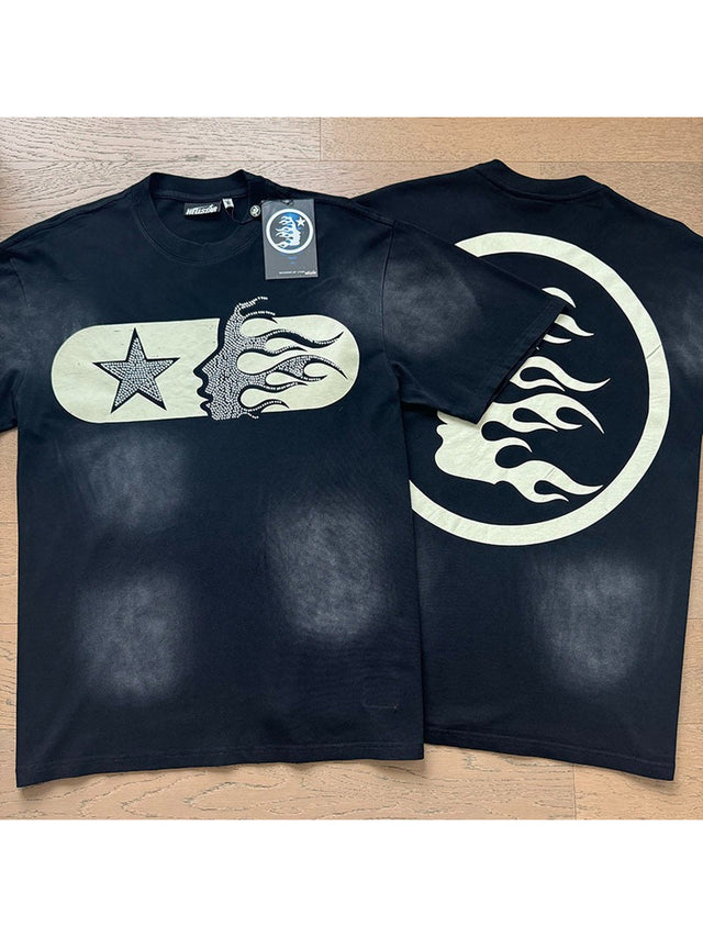 Remera Hellstar negra con c�psula y estrella | Hellstar