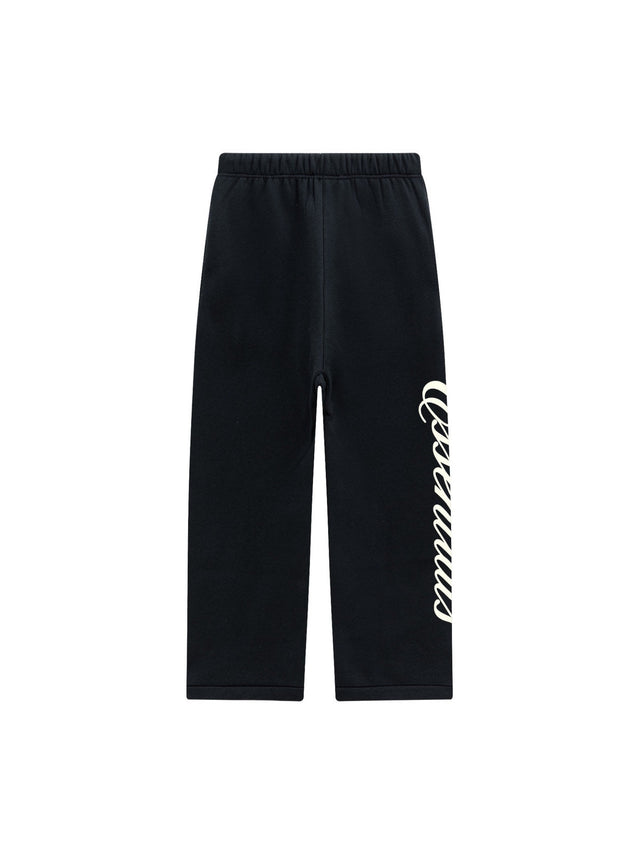 Pantal�n Essentials negro con logo cursivo lateral | Essentials