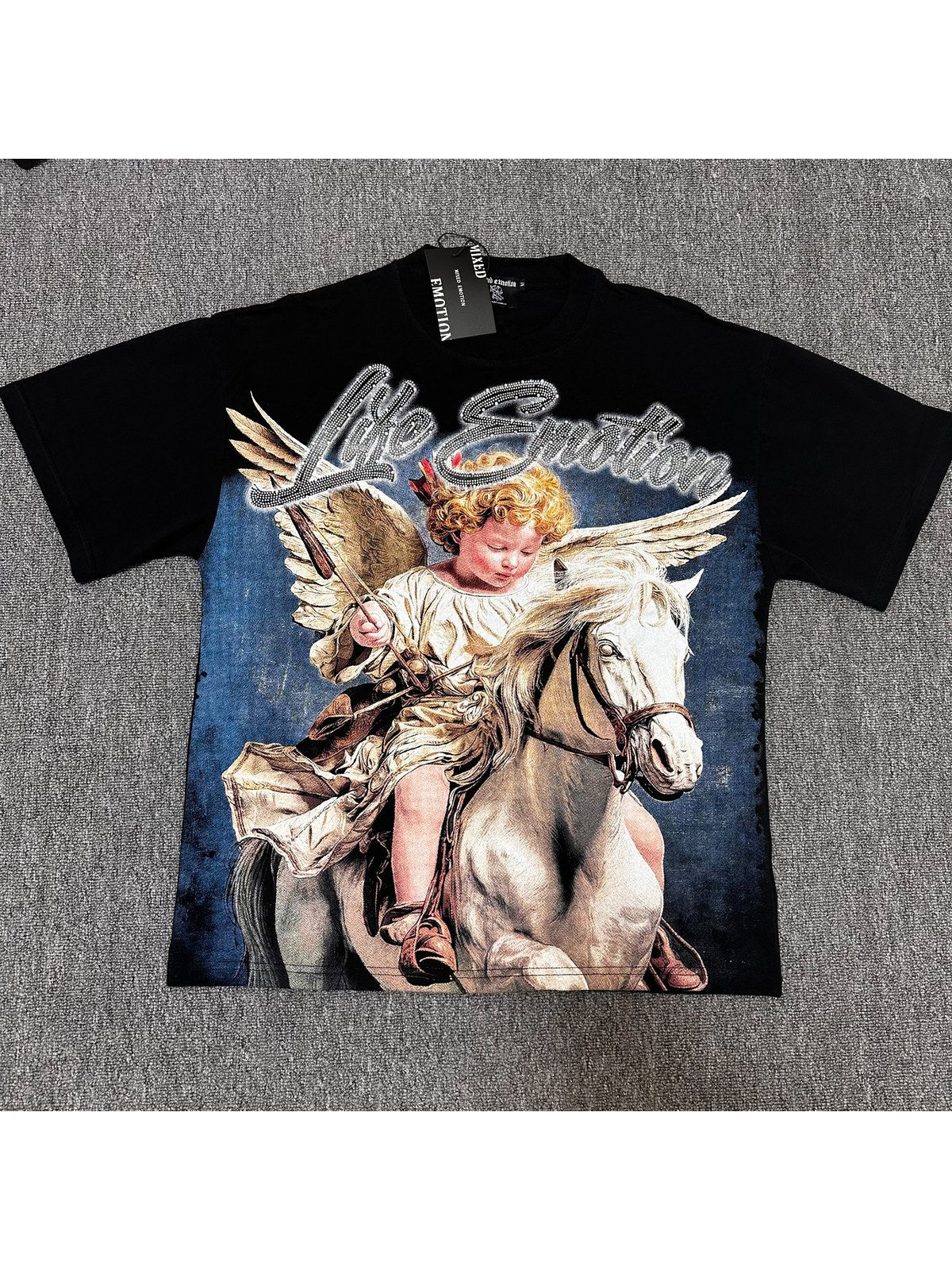 Remera negra con �ngel a caballo � Mixed Emotion | Mixed Emotion