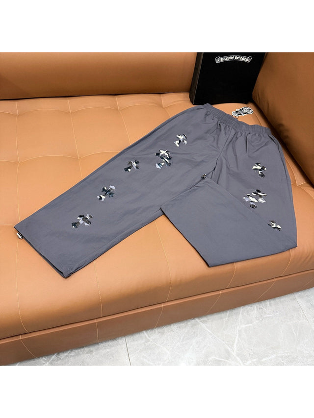 Pantal�n gris con cruces blancas y negras | Chrome Hearts
