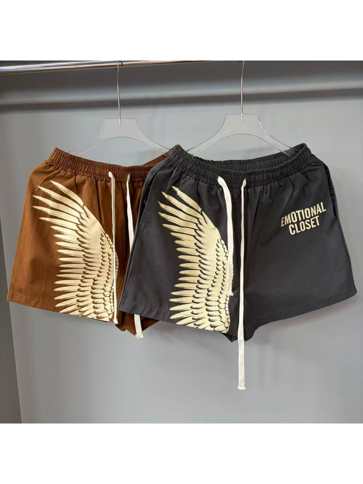 Short con alas laterales · Mixed Emotion | Mixed Emotion